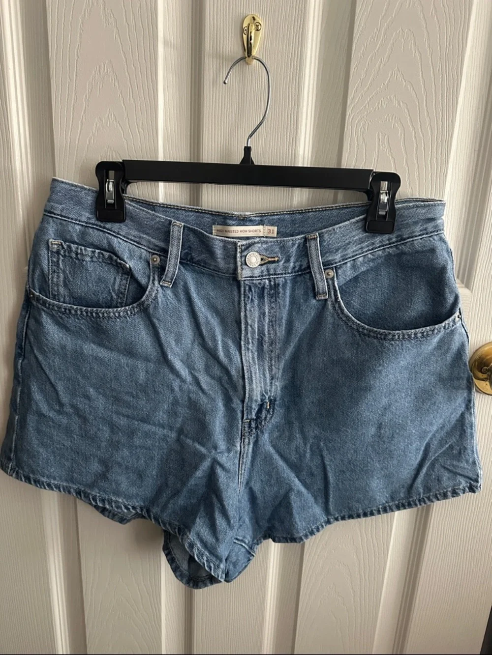 Levi’s mom shorts - Picture 1 of 3
